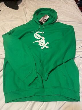 MLB Green Chicago White Sox Logo Hoodie